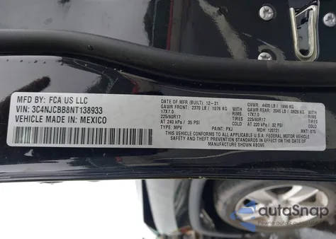 2022 Jeep Compass Latitude Fwd z USA, uszkodzony, nr VIN 3C4NJCBB8NT138933